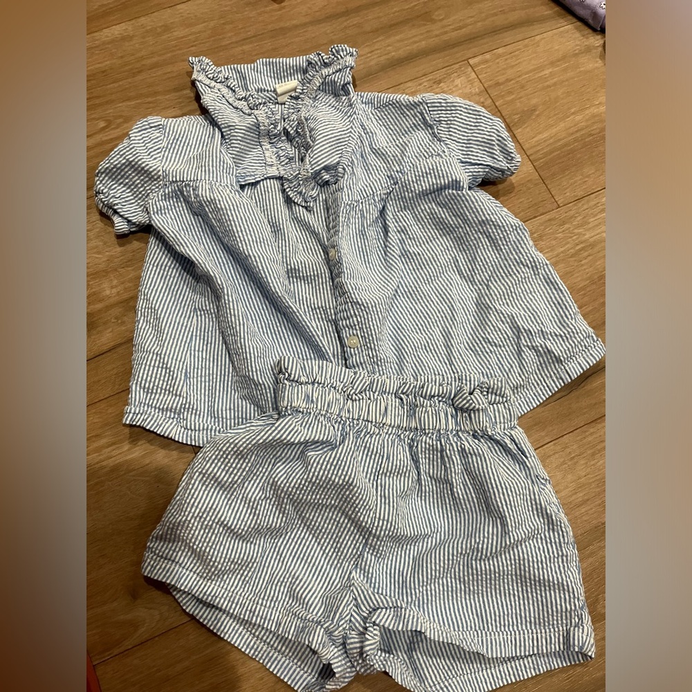 Super cute linen sets perfect for summer!